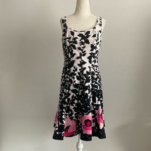 Nine West Form-Fitting Flower Dress